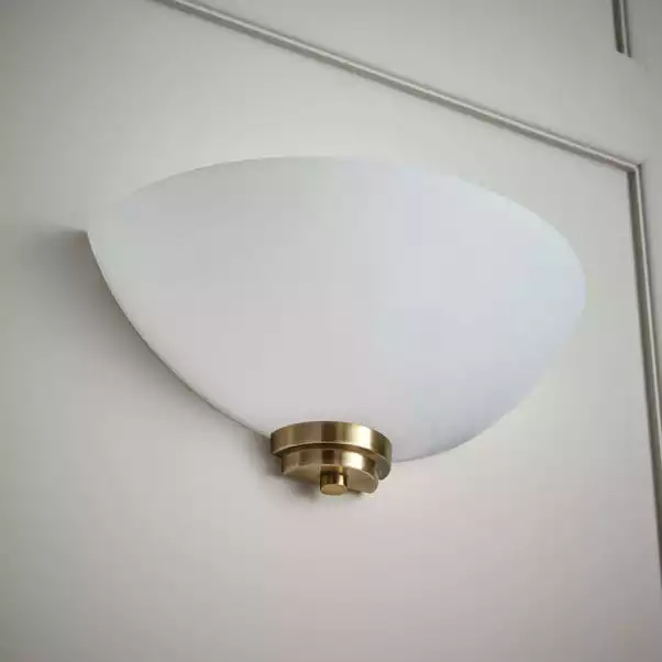 Vogue Lighting Vogue Welles 1 Light Frosted Glass Wall Light 8 Vogue Lighting Vogue Welles 1 Light Frosted Glass Wall Light - Image 6