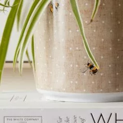 Dunelm Ceramic Bee Plant Pot -DUNEL House Shop 30751215 alt01