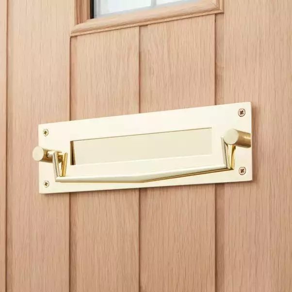 Dunelm Gold Letter Plate With Knocker 4 Dunelm Gold Letter Plate With Knocker - Image 2