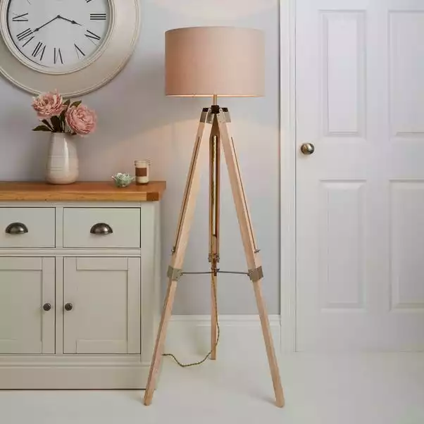 Dunelm Trio Tripod Light Wood Floor Lamp 3 Dunelm Trio Tripod Light Wood Floor Lamp