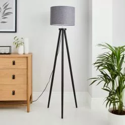 Dunelm Jandia Wooden Tripod Floor Lamp -DUNEL House Shop 30798600 alt01