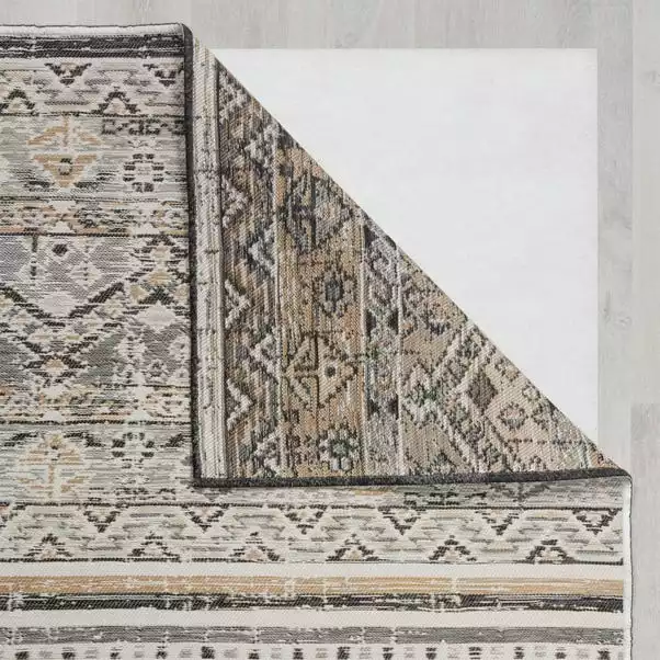 Dunelm Global Reversible Indoor Outdoor Rug 6 Dunelm Global Reversible Indoor Outdoor Rug - Image 4